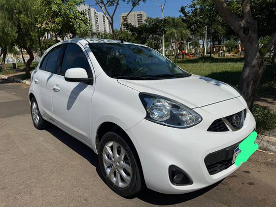 NISSAN MARCH 1.6 SV 16V FLEXSTART 4P XTRONIC